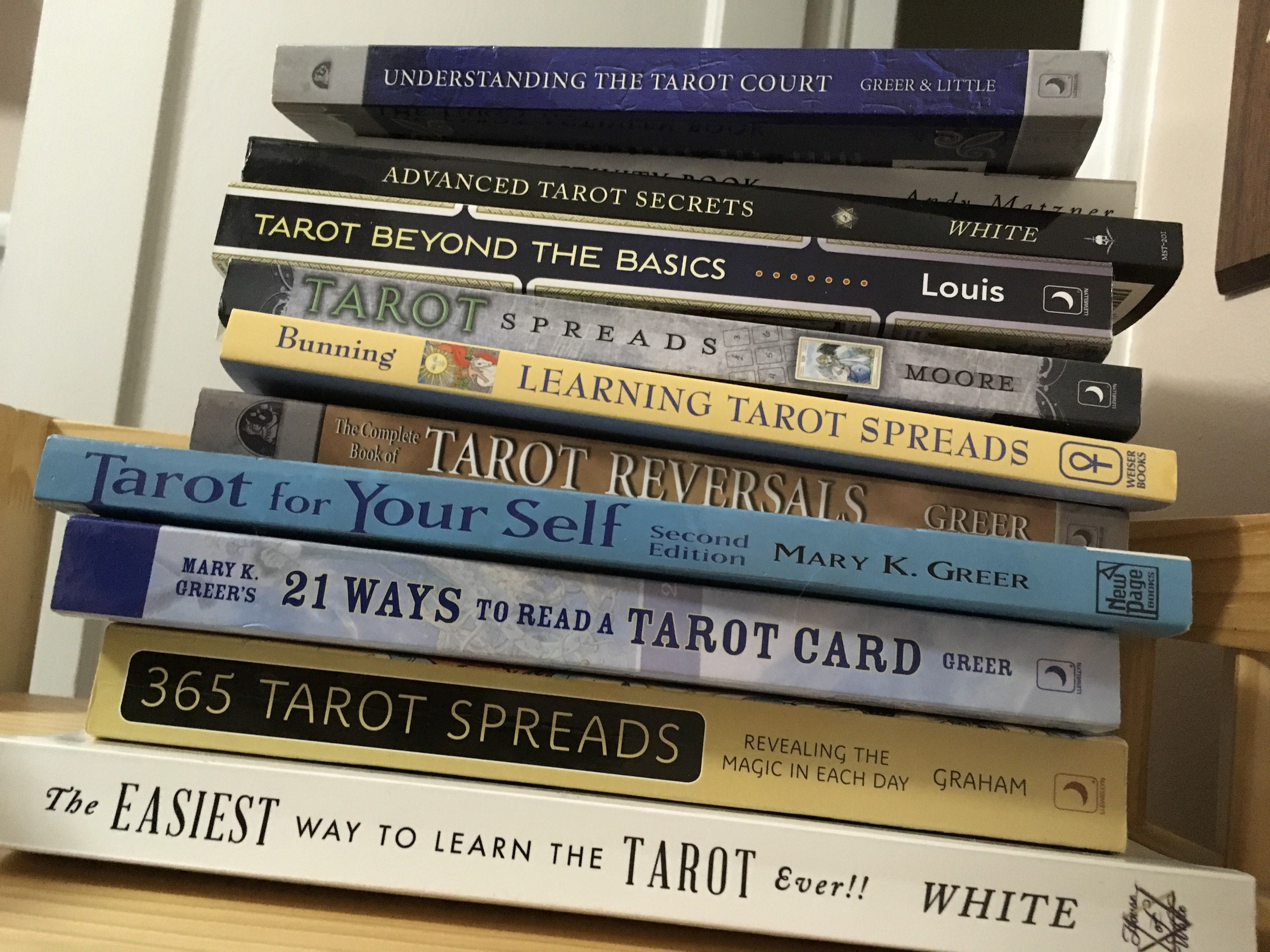 The 15 Best Tarot Books: From Beginner To Advanced